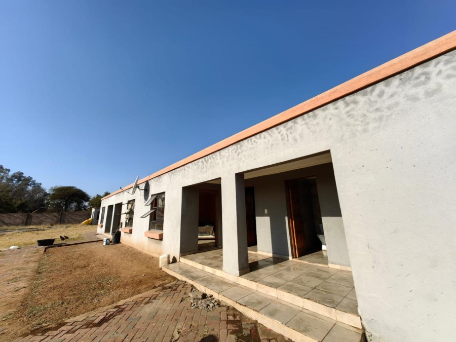 Commercial Property for Sale in Mooinooi North West